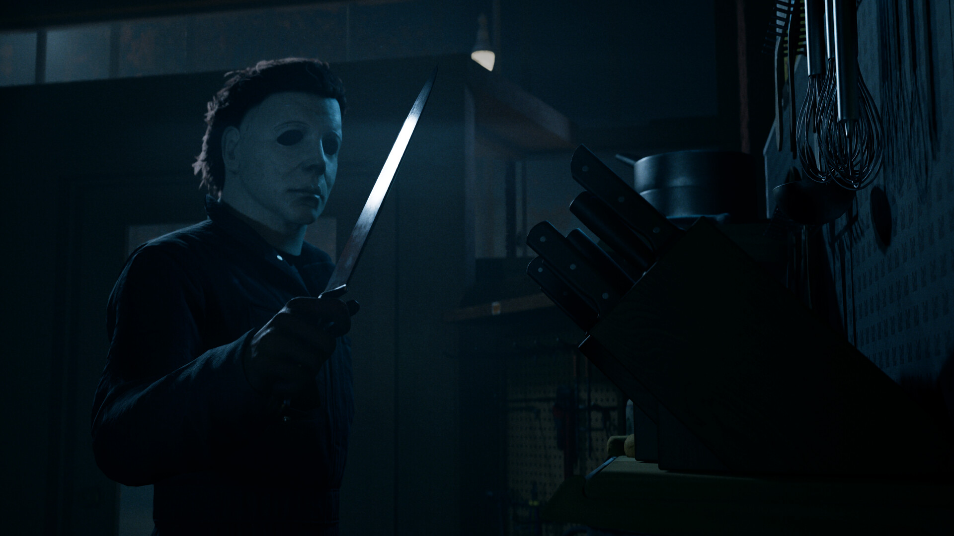 The Information War in Halloween: The Game — Why Knowing Where to Be Matters More Than Knowing How to Fight